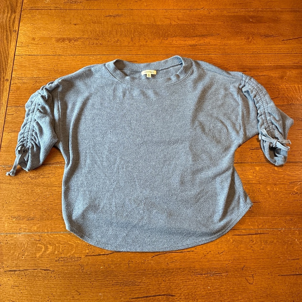 Max Studio Blue Ruched Sleeve Sweatshirt